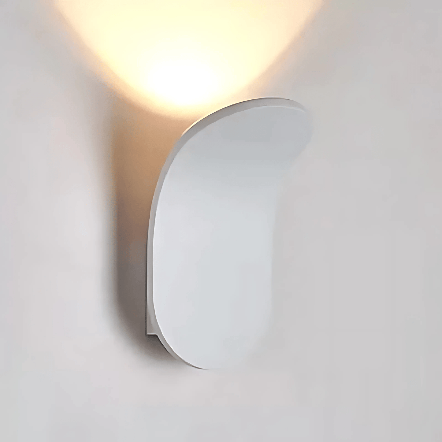 Curved Metal LED Wall Light
