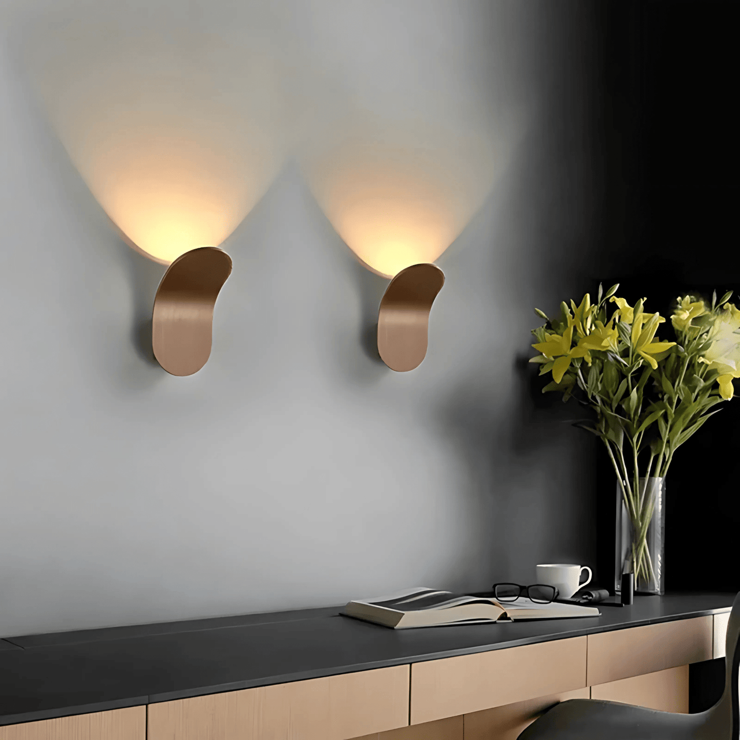 Curved Metal LED Wall Light