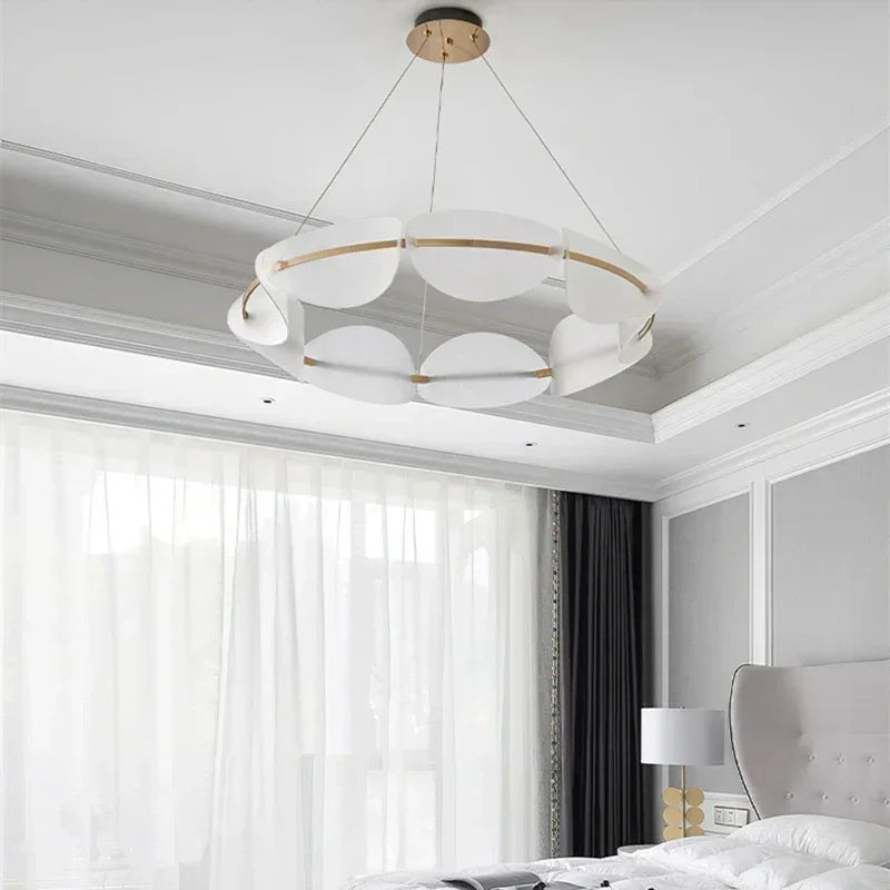 Nordic Shell Design LED Chandelier