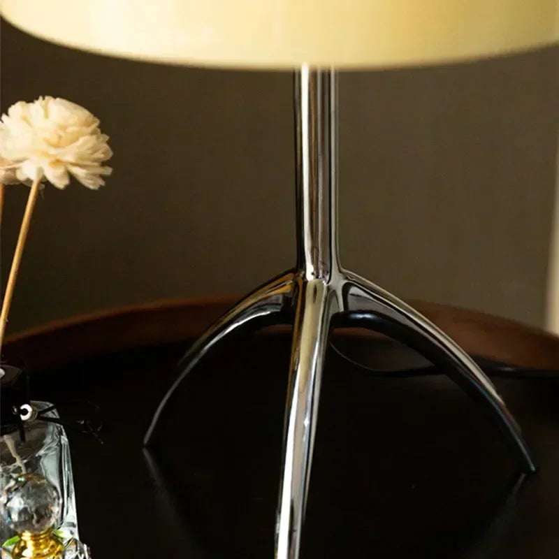 Italian Nordic Tripod Desk Lamp