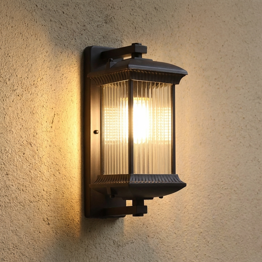 Classic Outdoor Wall Light