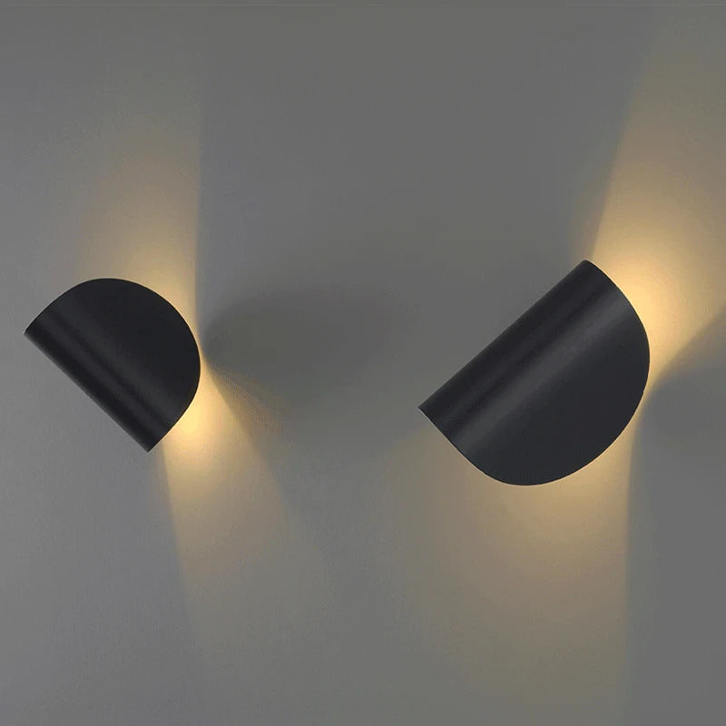 Rotating Twisting Curve Wall Light