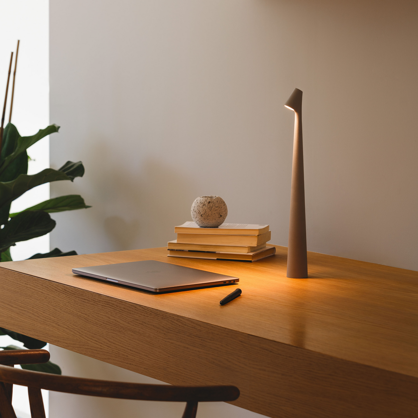 Nordic Minimal Table Lamp